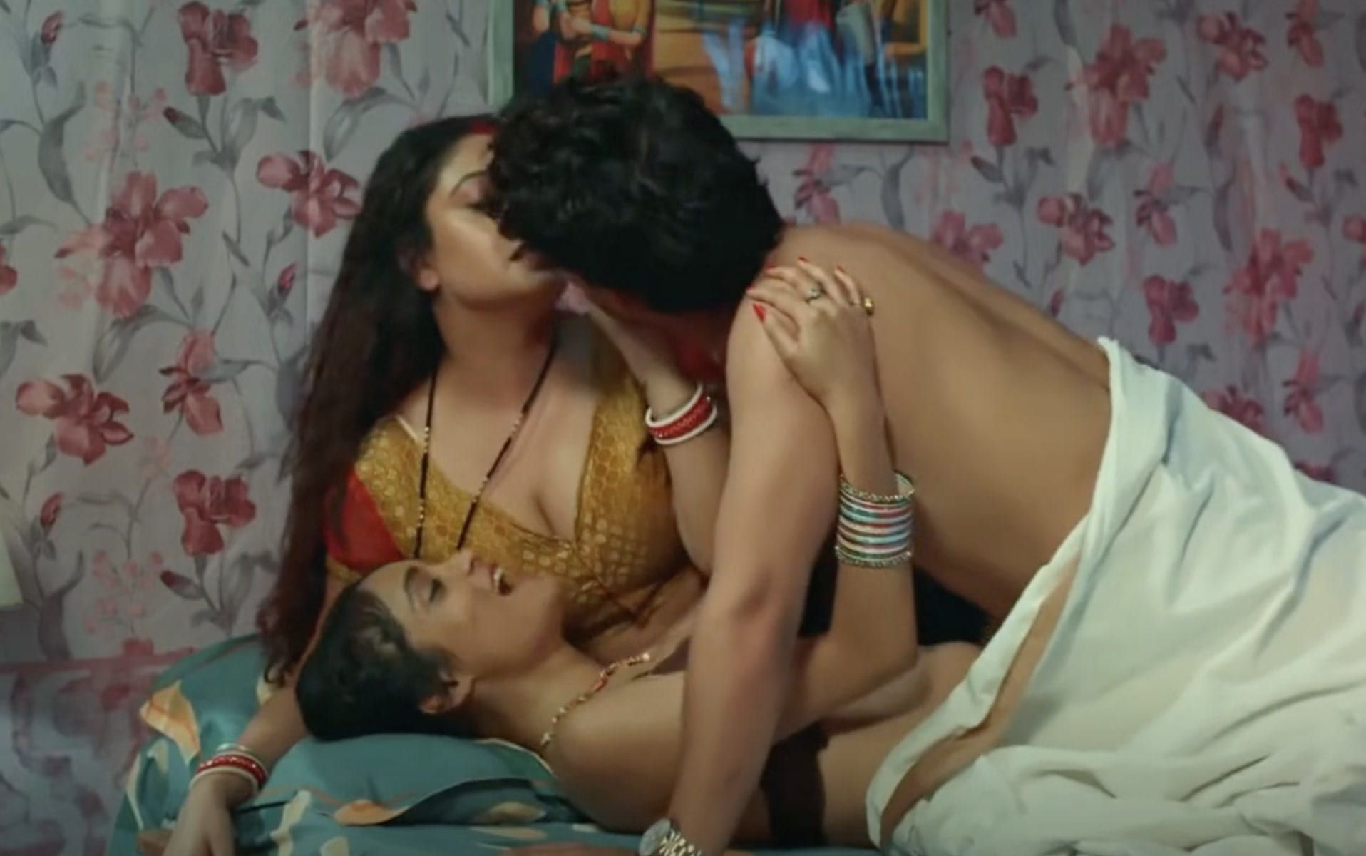 Jadui Palang 2024 Wow Hindi Sex Web Series S01E06