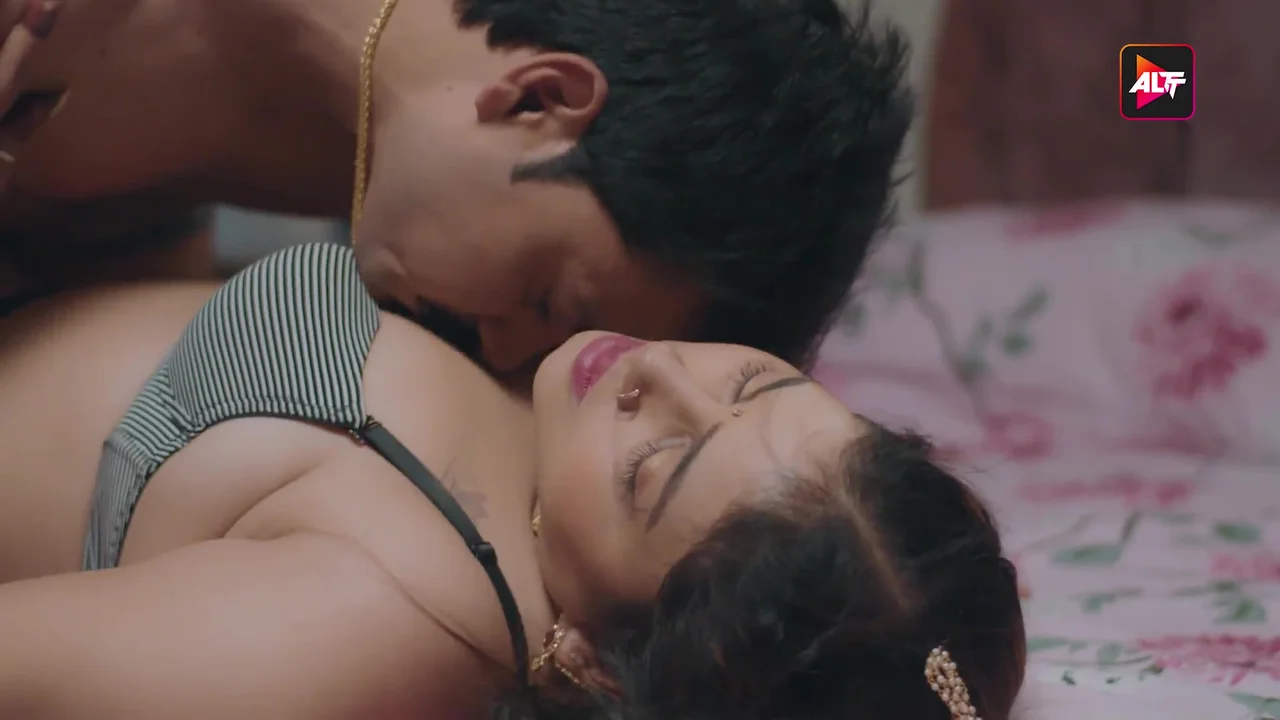 Ghoonghat Ki Aad Mein 2024 AltBalaji Hindi Sex Web Series S01E03